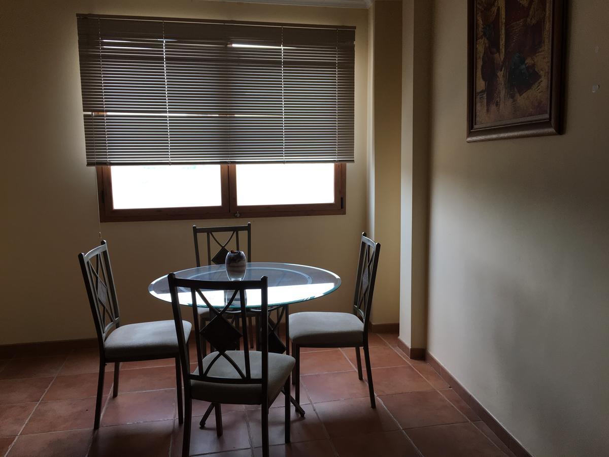 Hostal Meson Arboleas מראה חיצוני תמונה