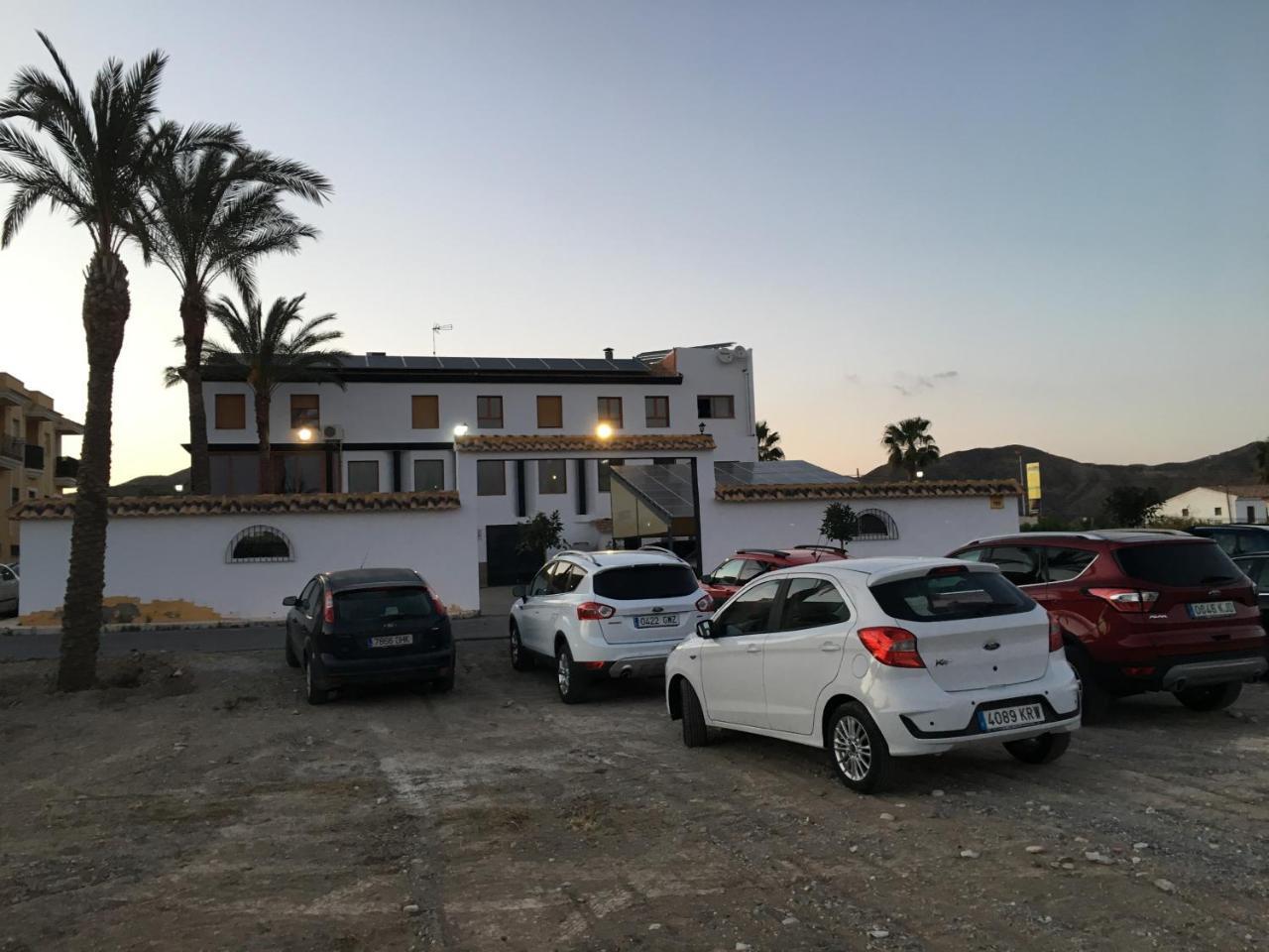 Hostal Meson Arboleas מראה חיצוני תמונה